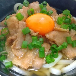 スタミナ肉うどん